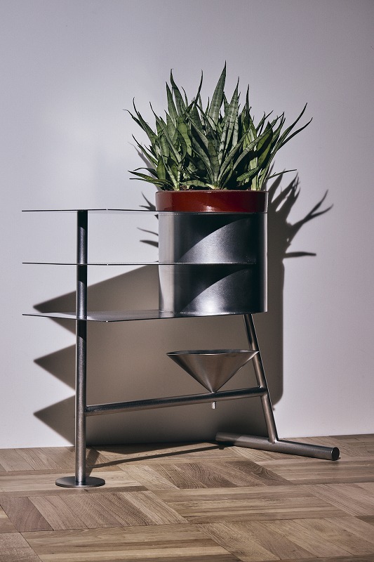 №8 / Designed by Koichi Futatsumata