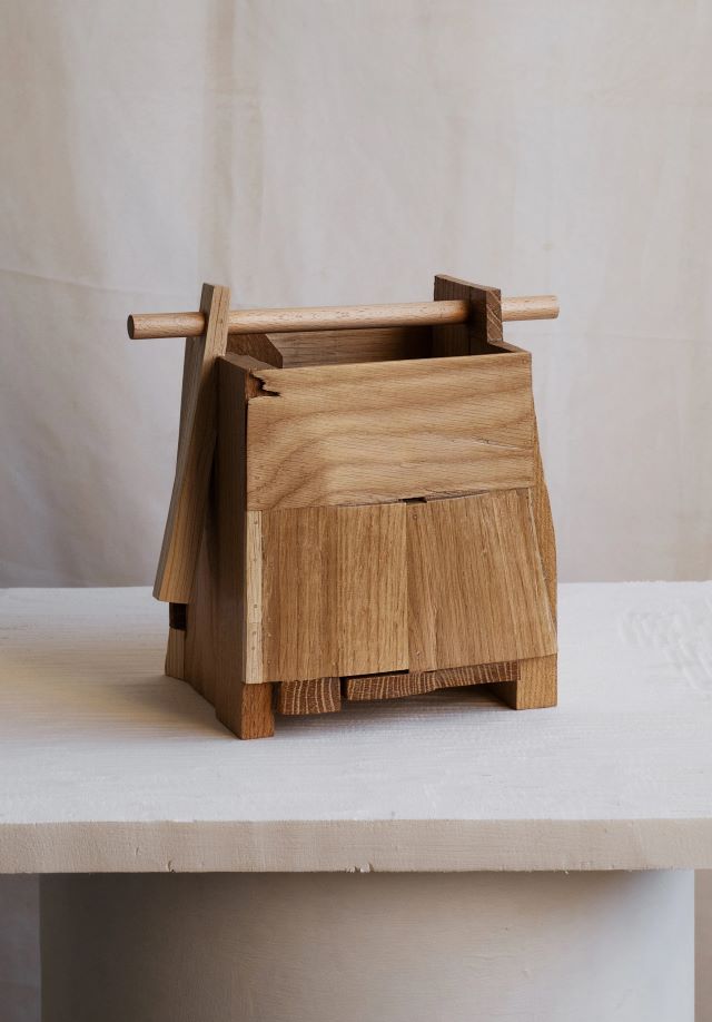 CBN09 / Crafted by Thomas Roger